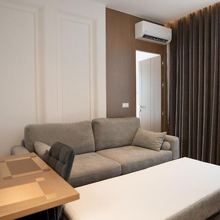 Albani'S Apartment 地拉那 外观 照片